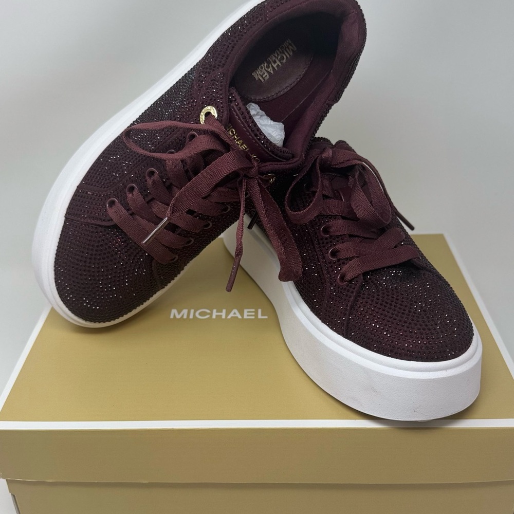 MICHAEL KORS Sneakers, size 8,5